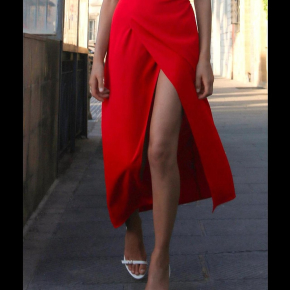 dresses - Picture 3 of 8